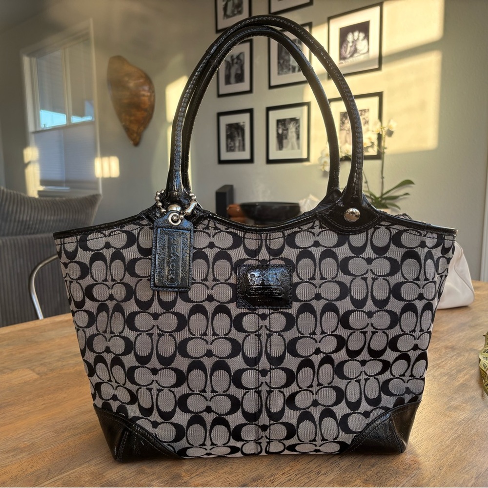 Coach Bleeker Vintahe Black and Gray Signature Canvas Tote